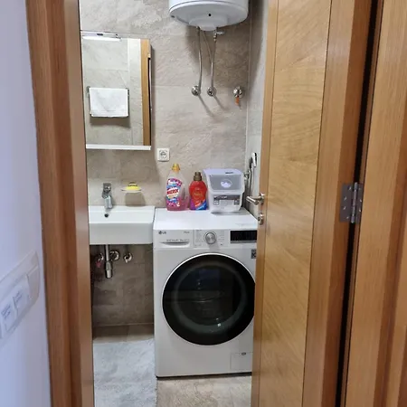 وردة اليجا Apartman *